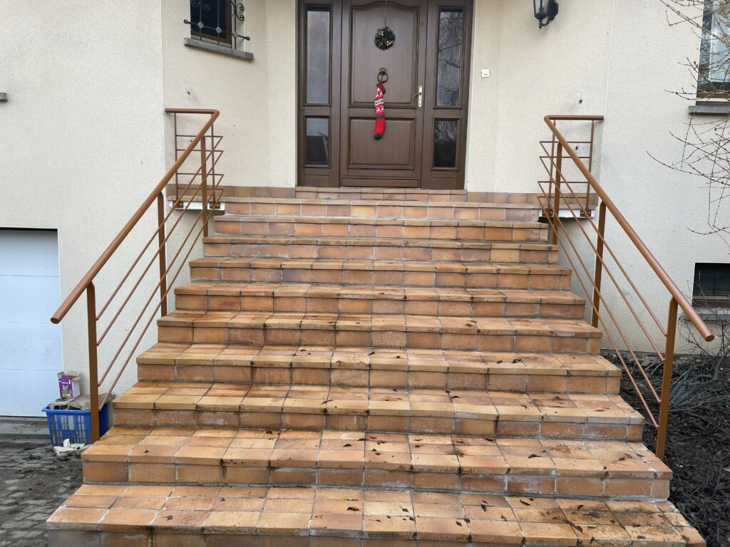 Garde-corps d'escalier thermolaqué brun argile